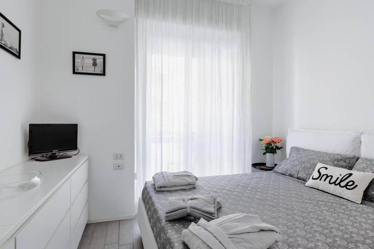Stupendo E Accogliente Apt Milán Exterior foto
