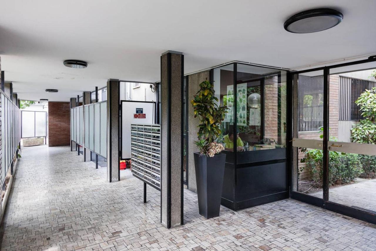 Stupendo E Accogliente Apt Milán Exterior foto
